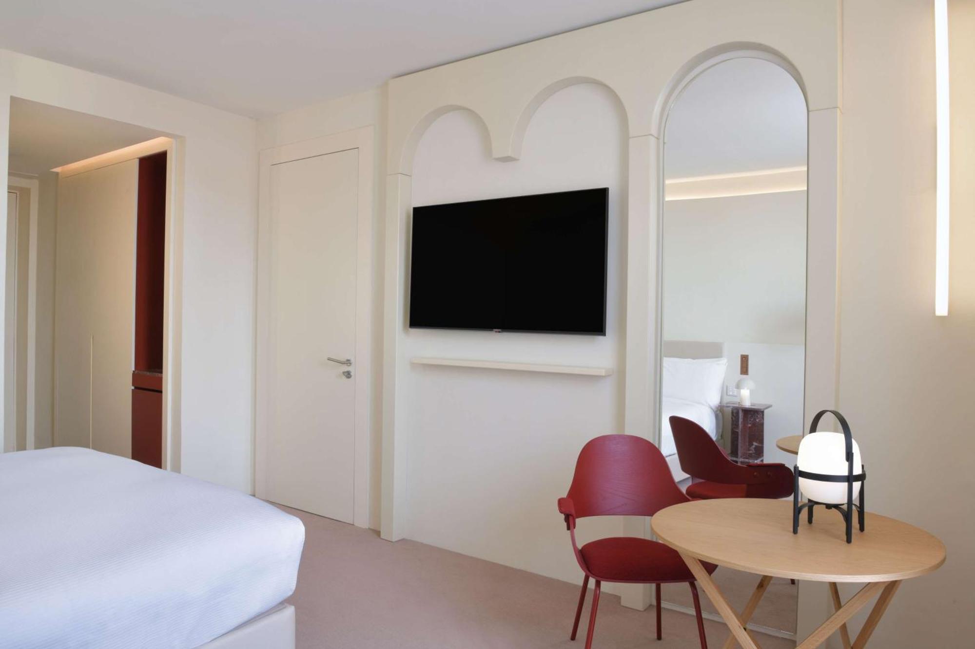 Doubletree By Hilton Ben Guerir Hotel & Residences Benguerir Ngoại thất bức ảnh